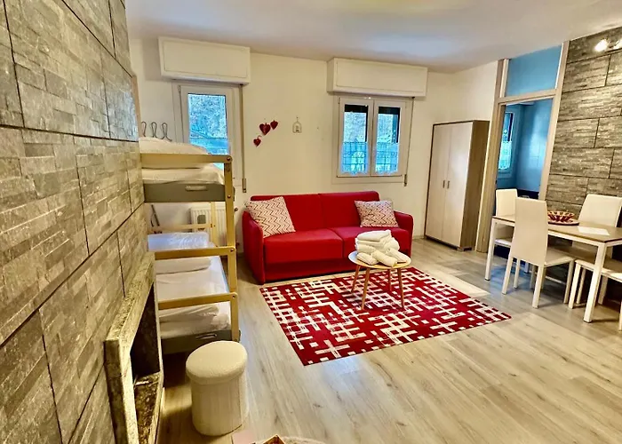 شقة Fiocco Di Neve Deluxe Monolocale Centro أبريكا